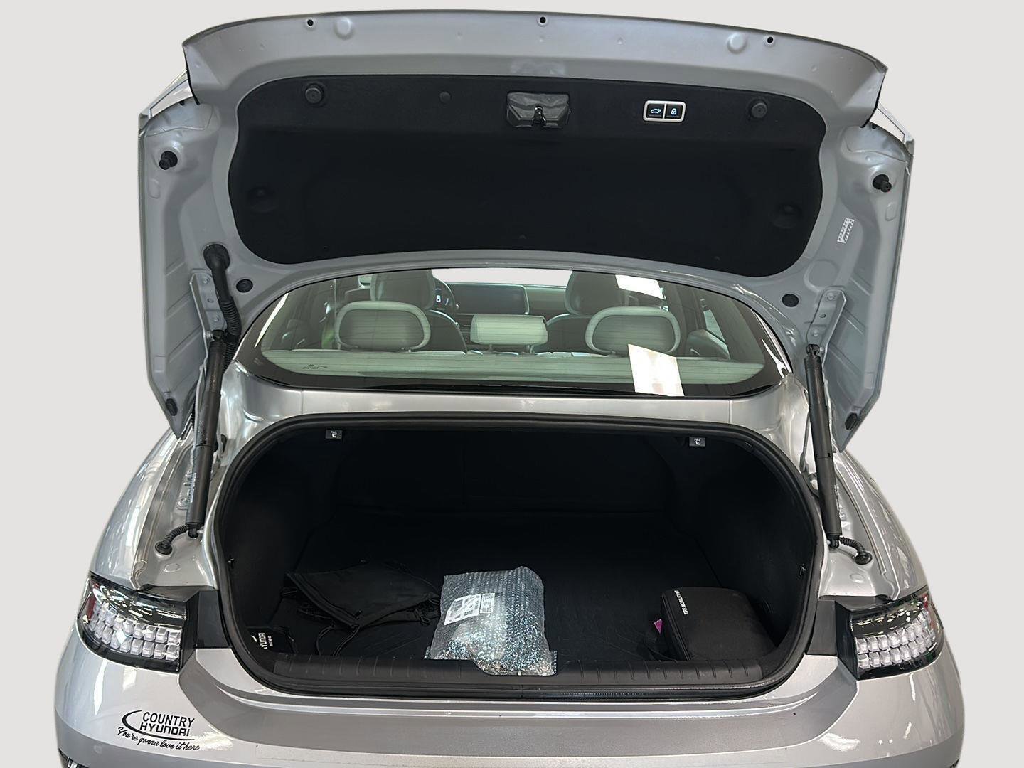Certified 2024 Hyundai Ioniq 6 SEL AWD/4WD image 15