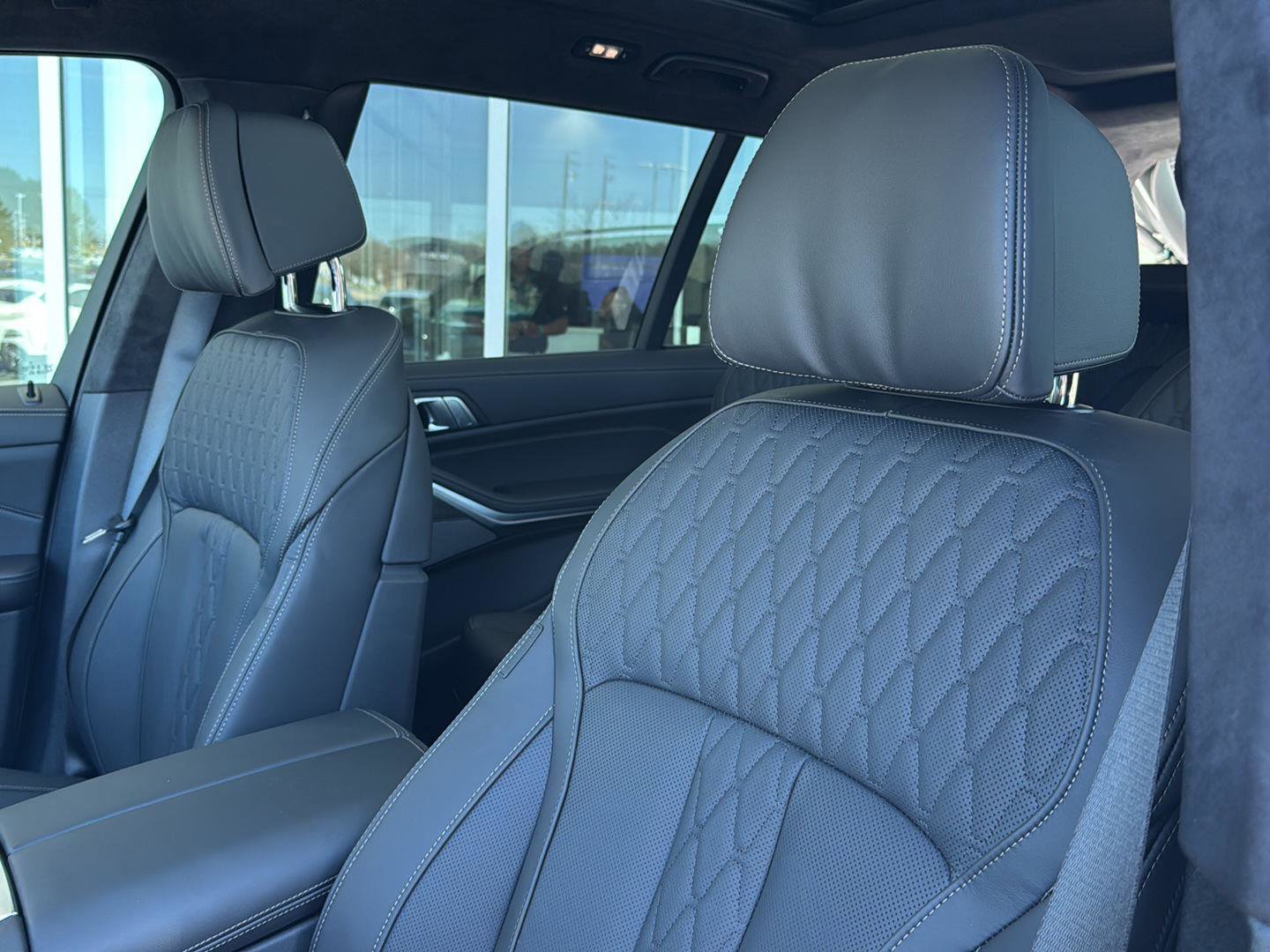 New 2026 BMW X7 M60i image 26