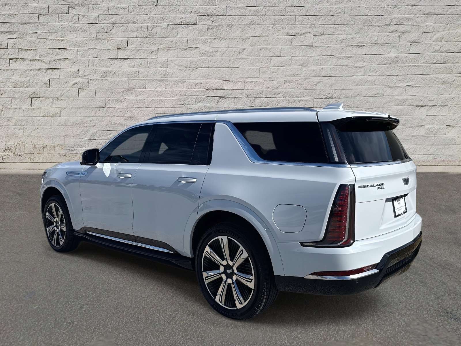 New 2026 Cadillac Escalade IQL Luxury w/ LPO, Floor Liner Package AWD/4WD image 3