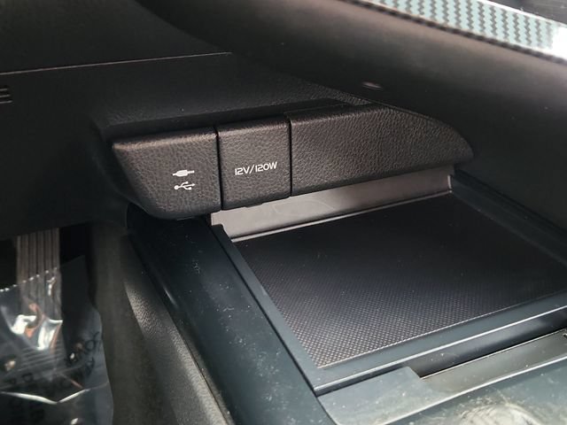 Used 2018 Toyota Camry SE w/ Moonroof Package FWD image 41