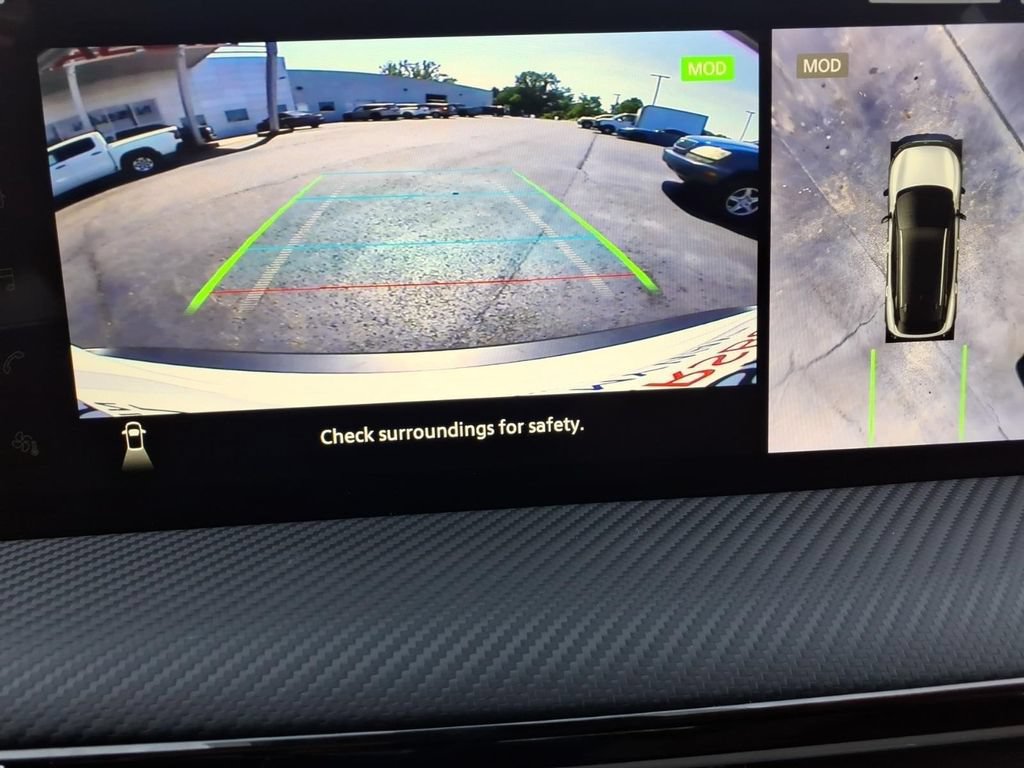 Used 2025 Nissan Kicks SR FWD image 26