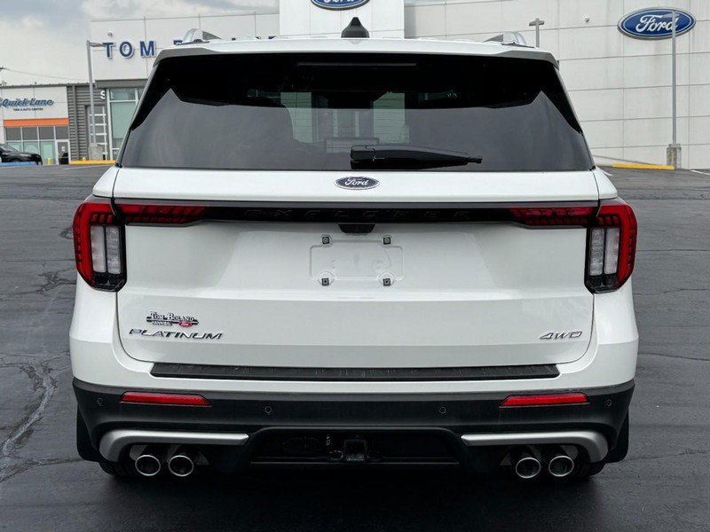 Used 2025 Ford Explorer Platinum w/ Ultimate Package AWD/4WD image 4