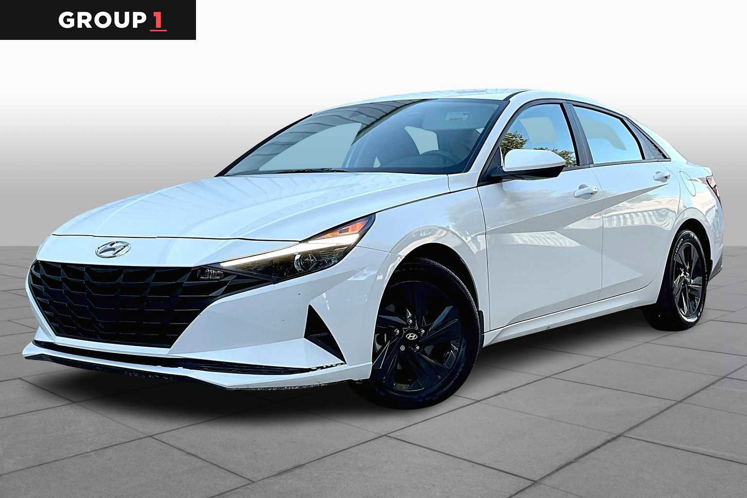 Used 2023 Hyundai Elantra Blue image 1