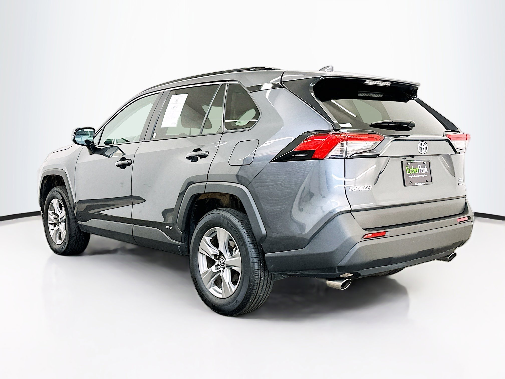 Used 2025 Toyota RAV4 XLE image 5