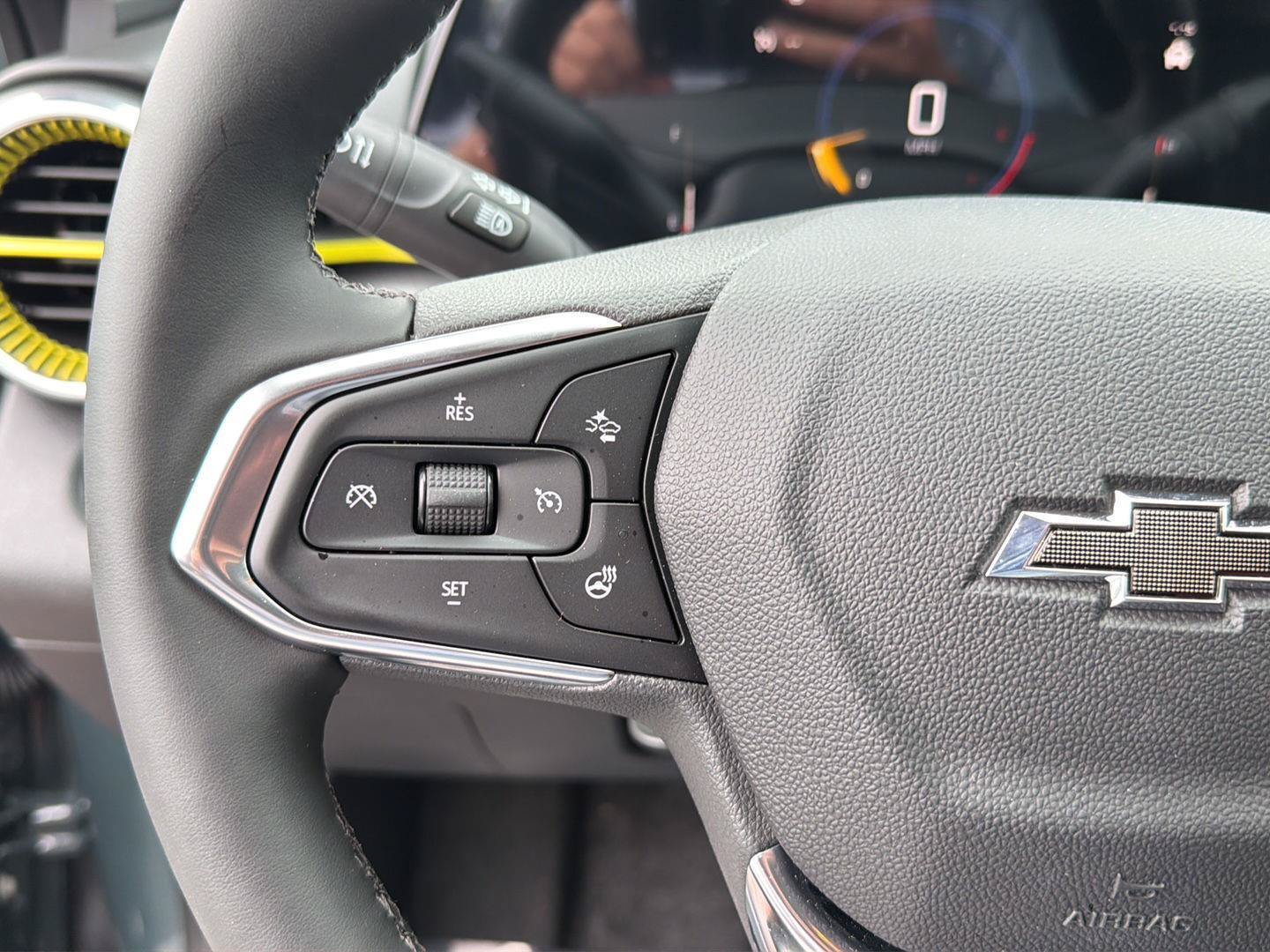 New 2026 Chevrolet Trax LT w/ Midnight Edition FWD image 20