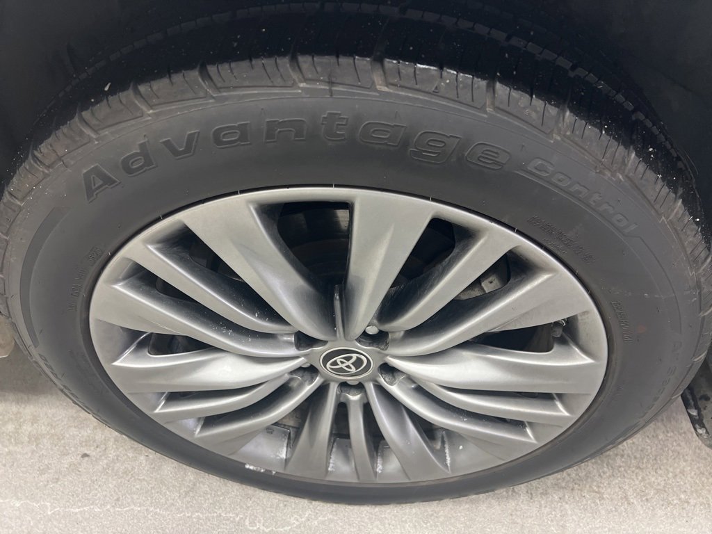 Used 2022 Toyota Highlander Platinum image 8