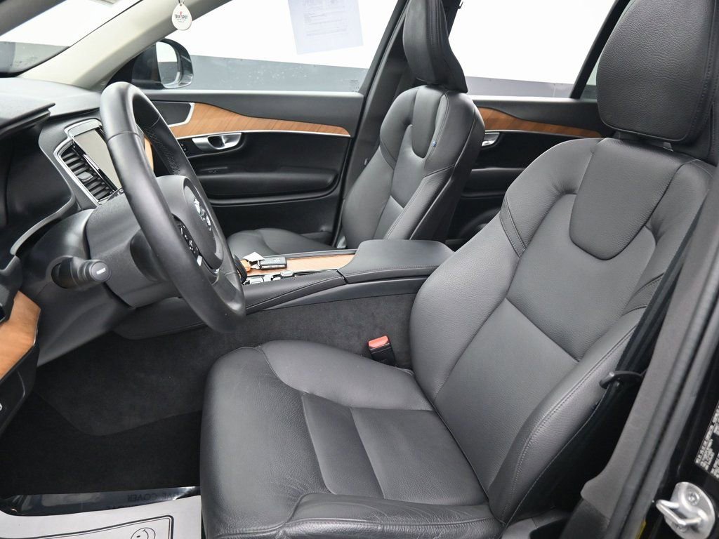 Used 2024 Volvo XC90 B6 Plus w/ Protection Package Premier image 26