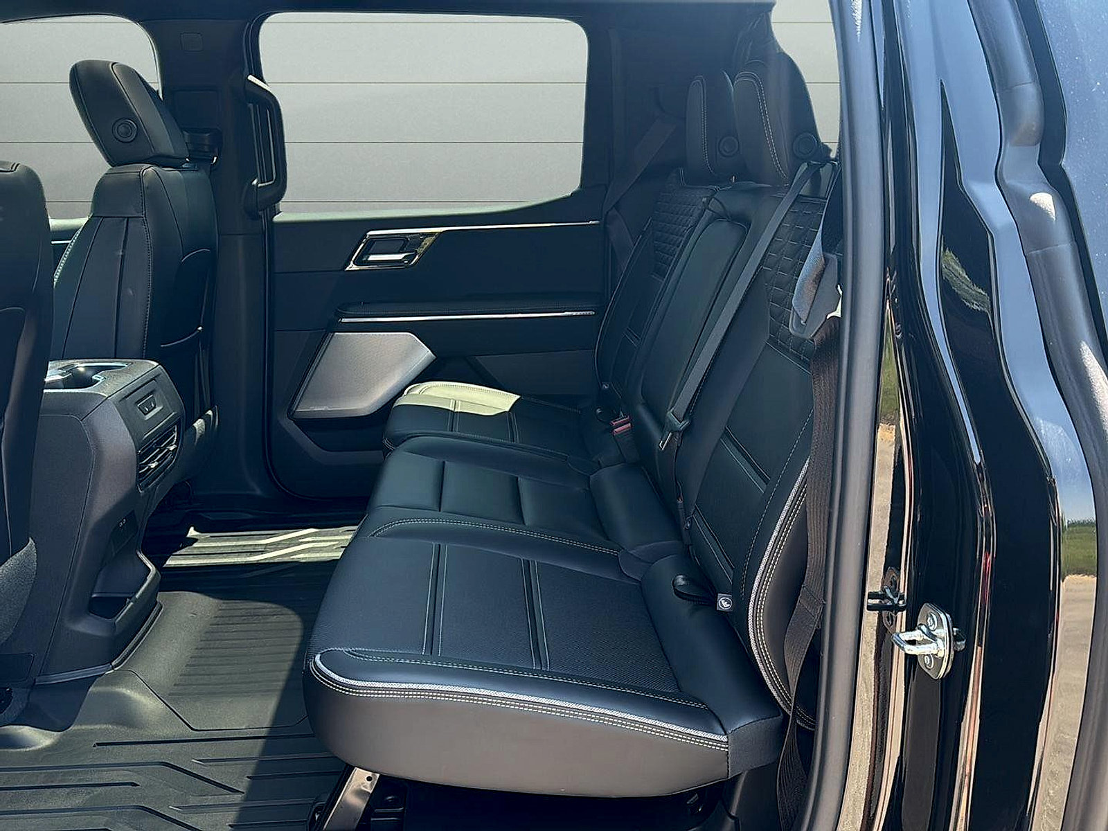 New 2025 GMC Sierra EV Denali AWD/4WD image 18