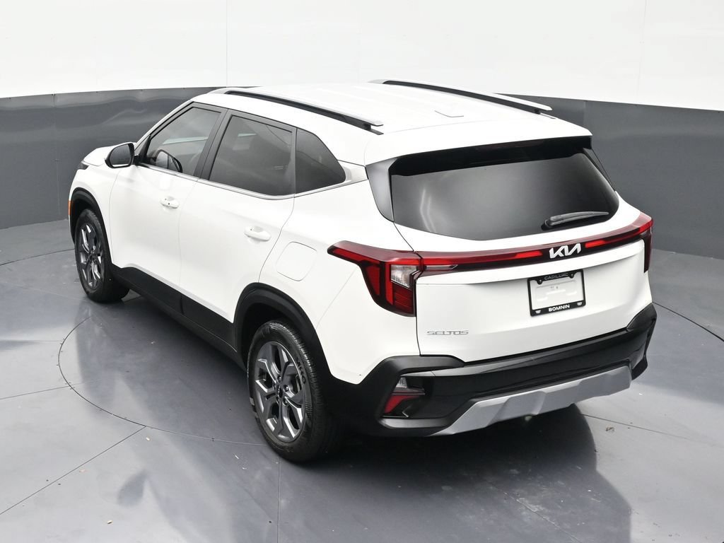 Used 2024 Kia Seltos S FWD image 14