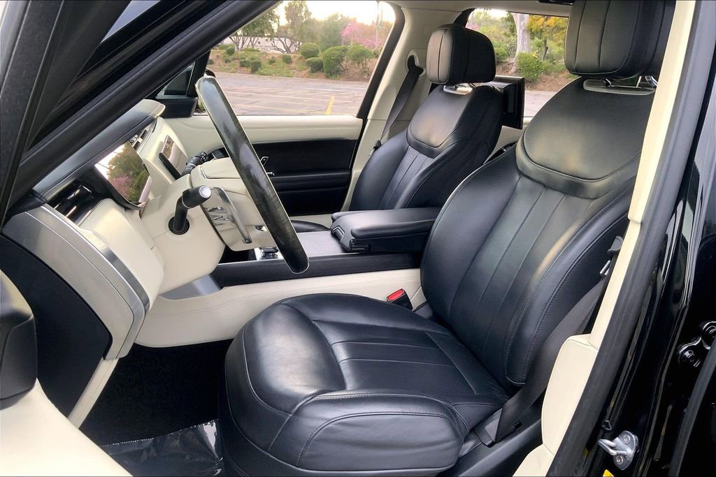 Used 2023 Land Rover Range Rover Long Wheelbase Autobiography image 10