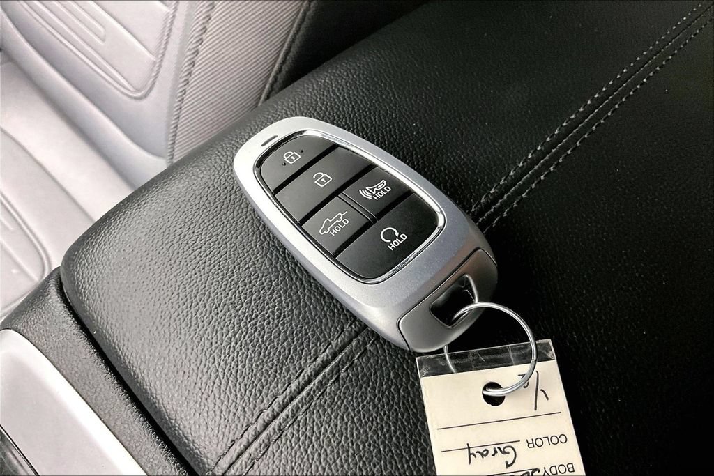 Used 2022 Hyundai Santa Cruz SEL Premium AWD/4WD image 11