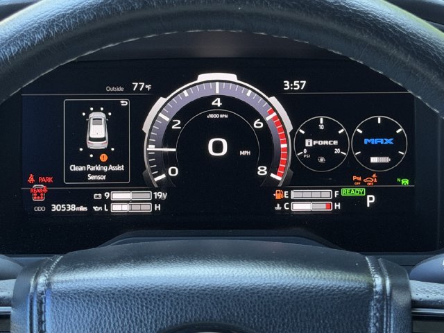 Used 2023 Toyota Sequoia Capstone AWD/4WD image 16
