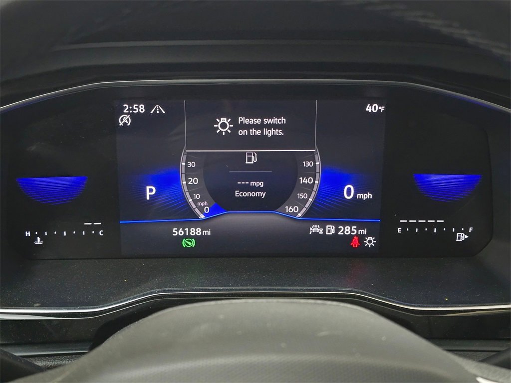 Used 2023 Volkswagen Jetta SE w/ Panoramic Sunroof Package image 25