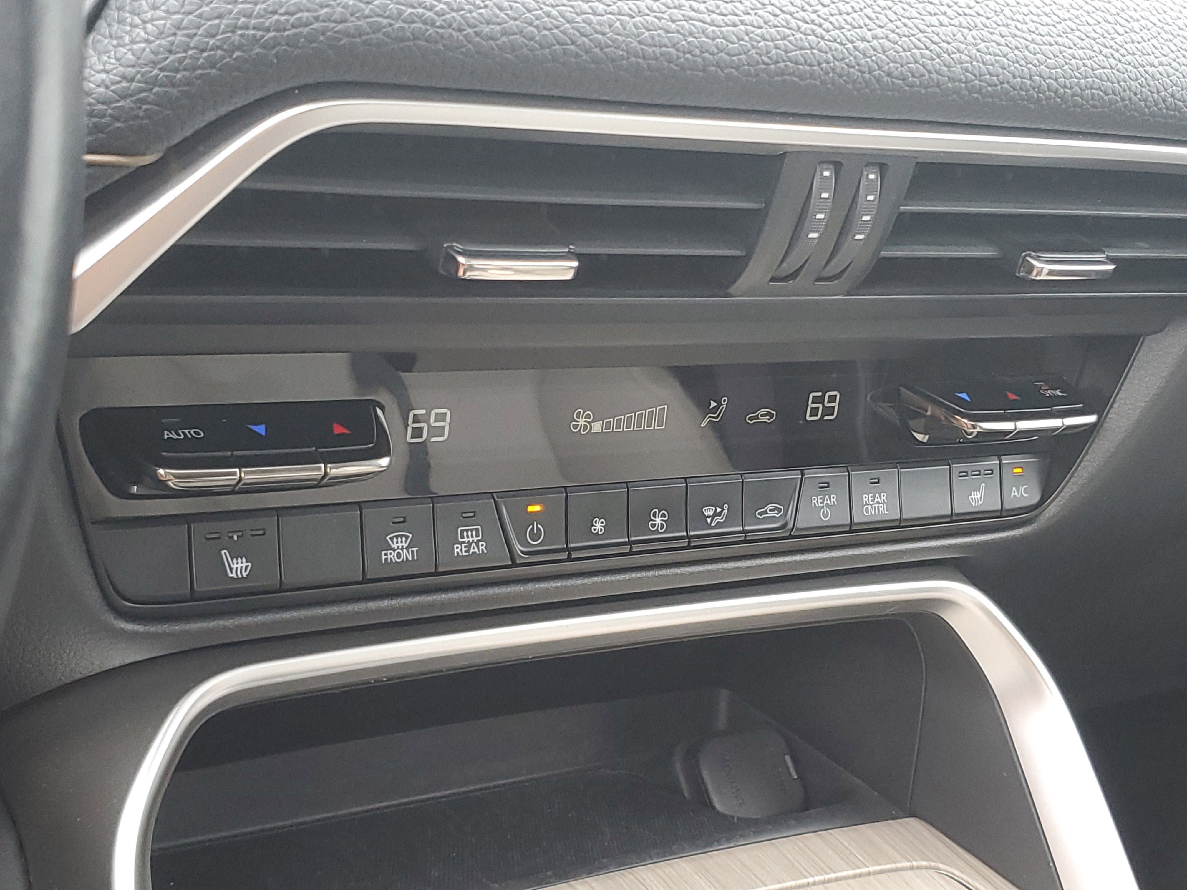 Used 2024 MAZDA CX-90 Plug-In Hybrid w/ Preferred image 31