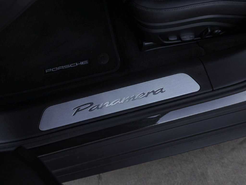 New 2026 Porsche Panamera RWD image 15