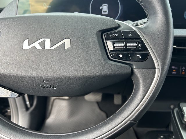 Used 2024 Kia EV6 Light AWD/4WD image 27