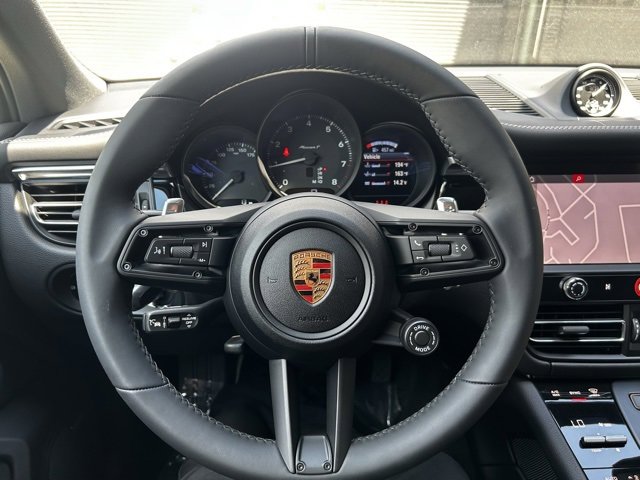 Certified 2025 Porsche Macan image 19