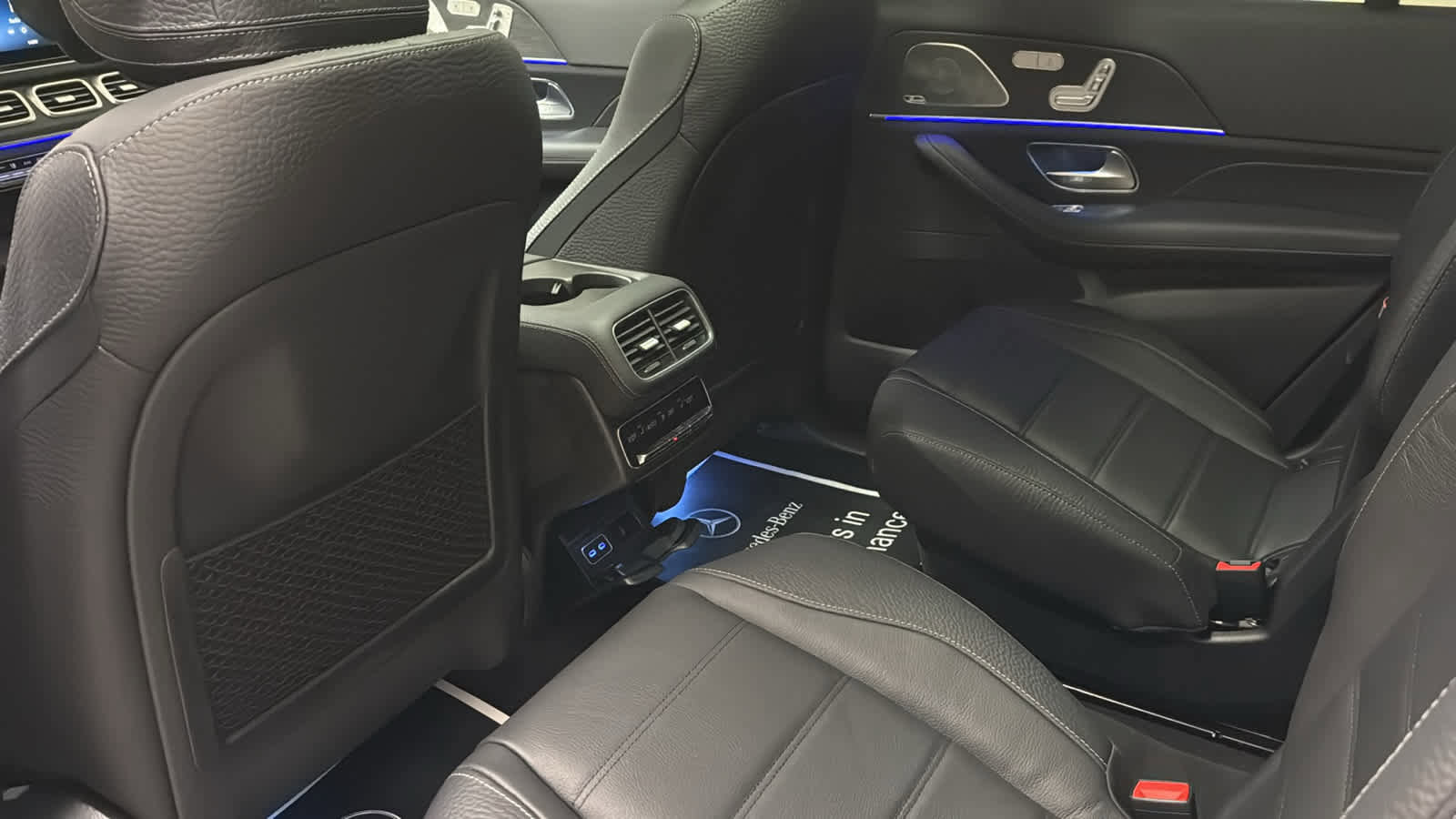 New 2026 Mercedes-Benz GLS 450 4MATIC image 30