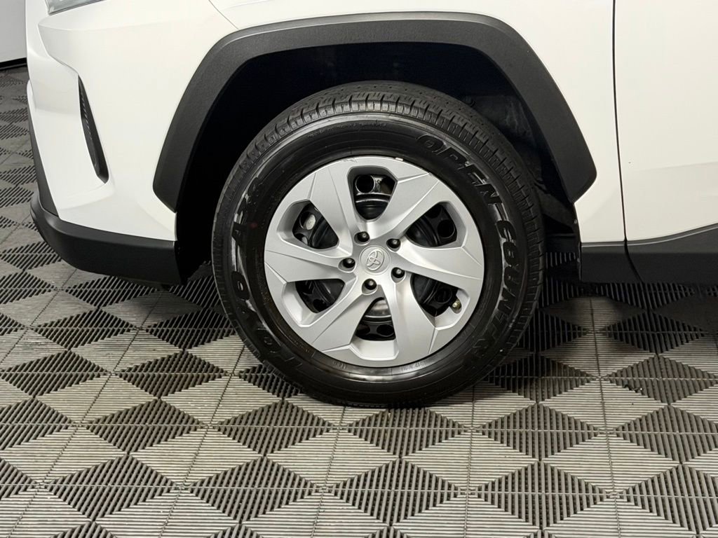 Used 2025 Toyota RAV4 LE image 13