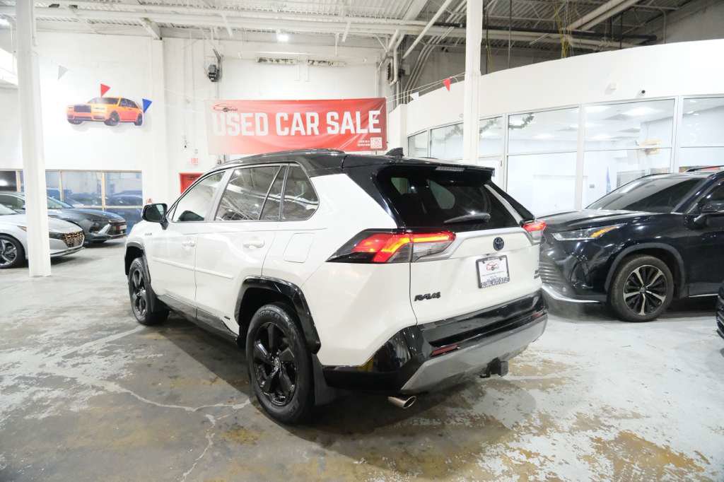 Used 2020 Toyota RAV4 XSE image 8