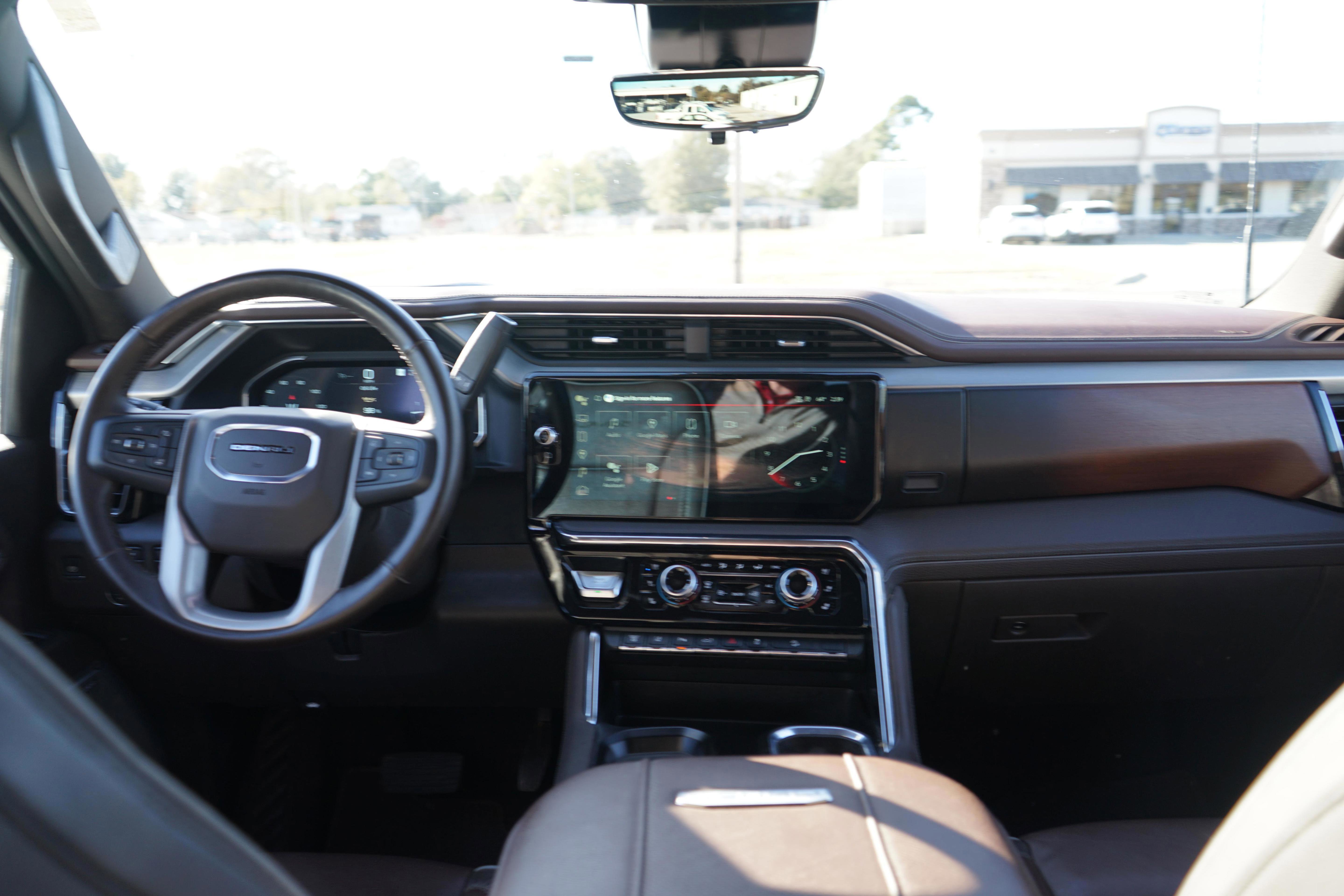 Used 2025 GMC Sierra 2500 Denali w/ Max Trailering Package image 22