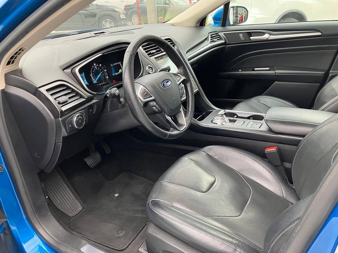 Used 2019 Ford Fusion Titanium FWD image 15