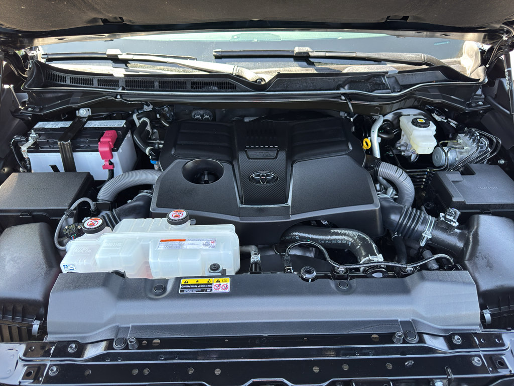 Used 2022 Toyota Tundra SR5 AWD/4WD image 16