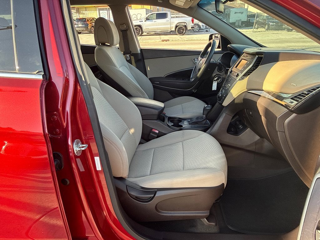 Used 2017 Hyundai Santa Fe Sport image 30