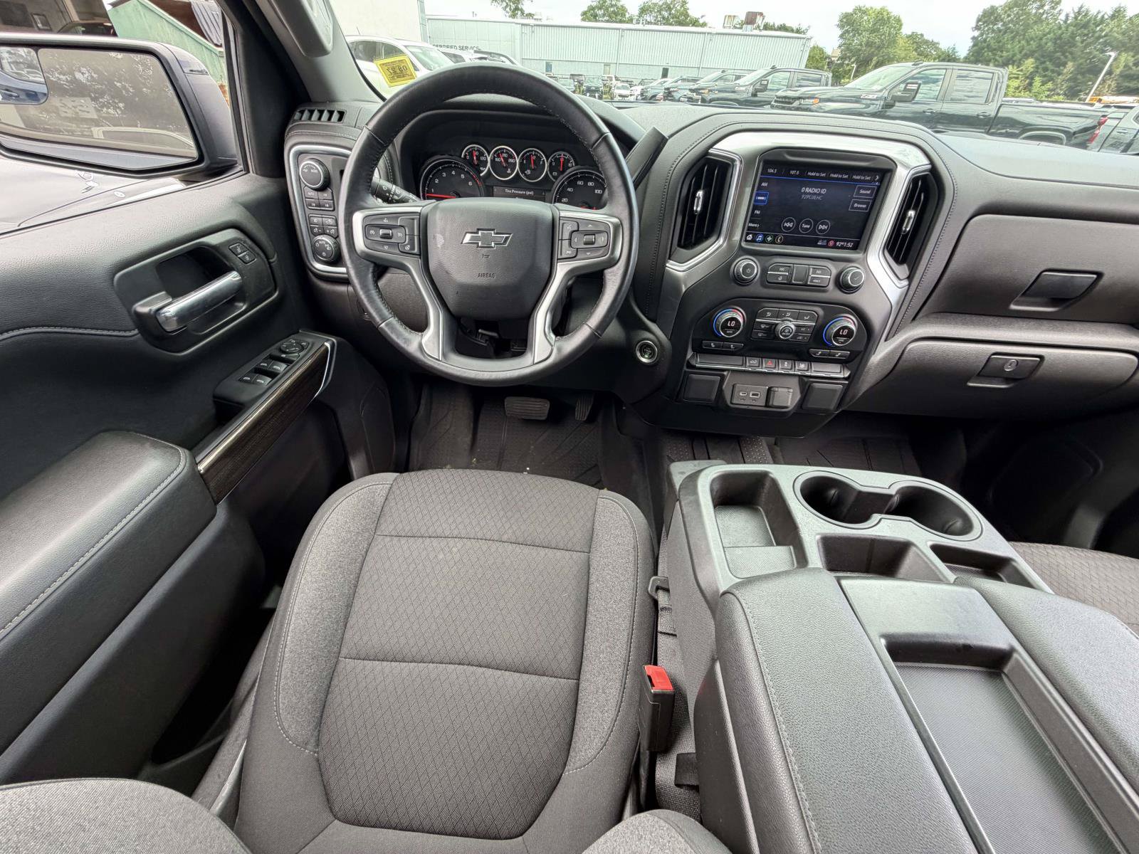 Certified 2022 Chevrolet Silverado 1500 RST w/ LPO, Blackout Package AWD/4WD image 13