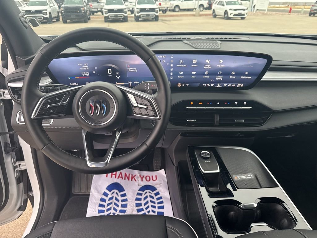 Used 2025 Buick Enclave Preferred image 11