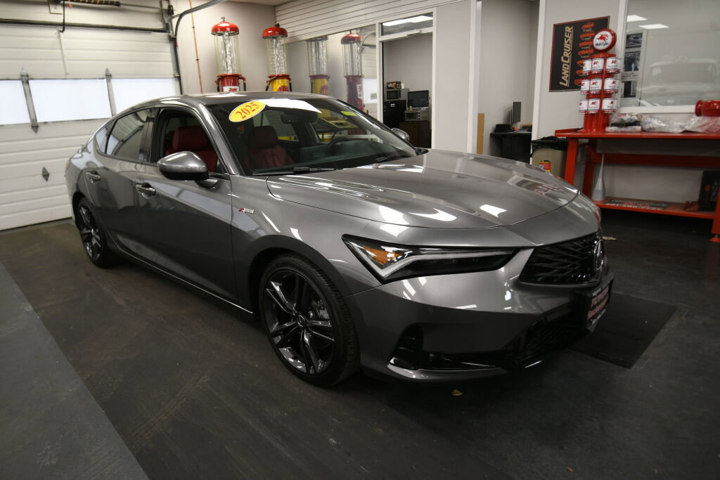 Used 2025 Acura Integra A-Spec image 2