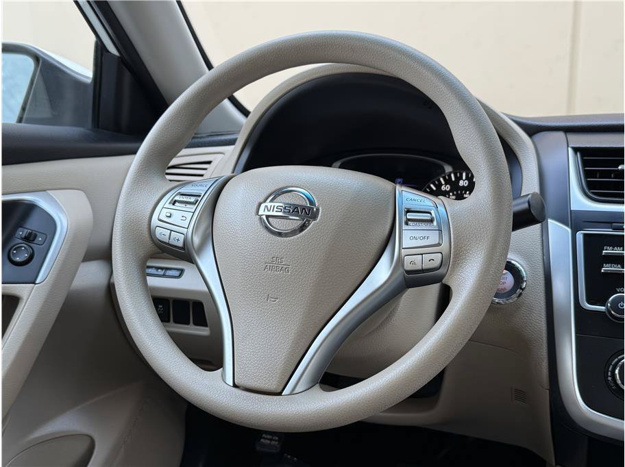 Used 2017 Nissan Altima 2.5 S w/ Power Driver Seat Package FWD image 9