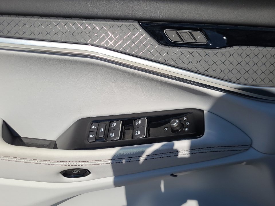 New 2025 Jeep Wagoneer S Limited AWD/4WD image 32