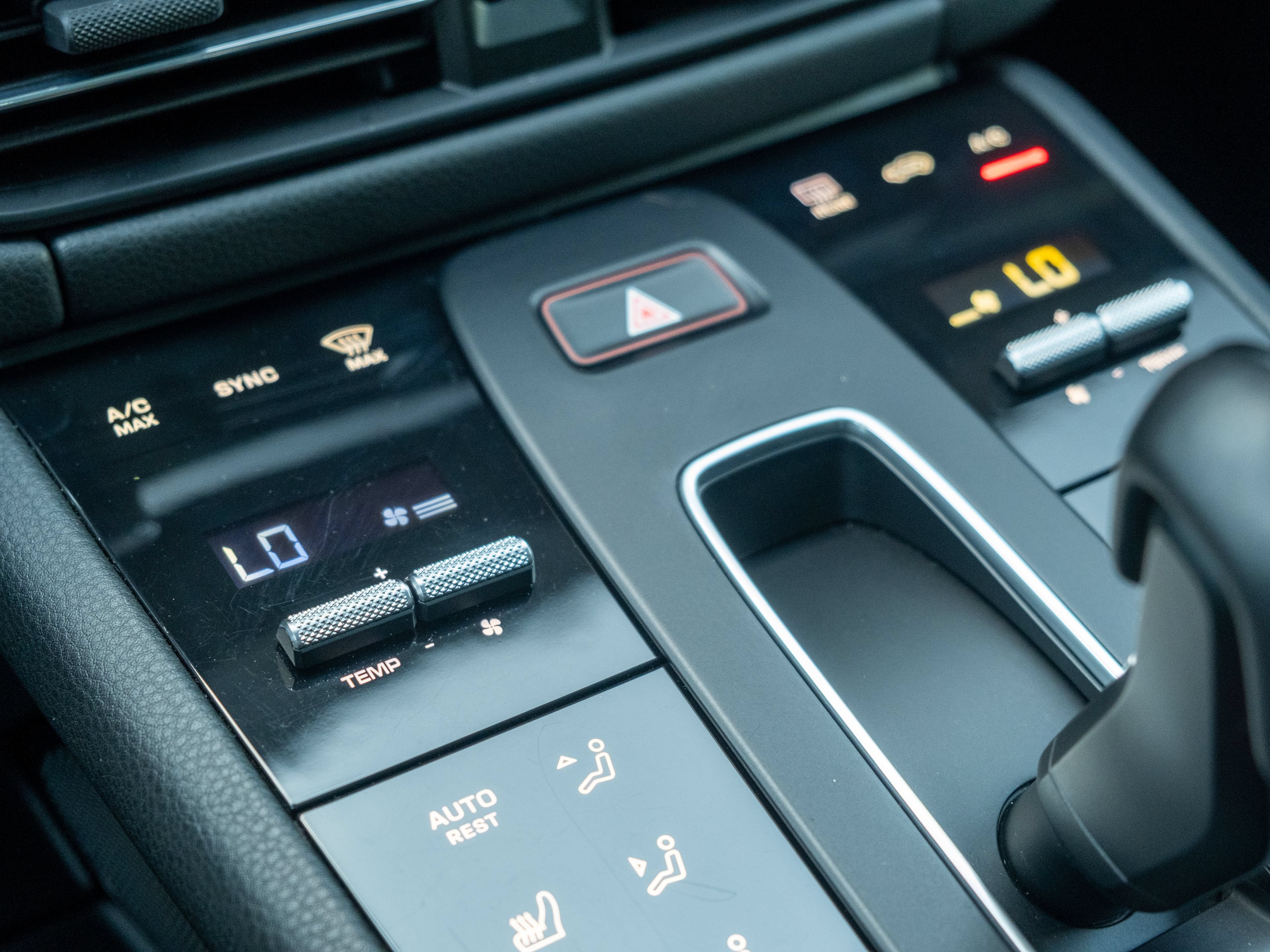 Certified 2023 Porsche Macan GTS AWD/4WD image 37