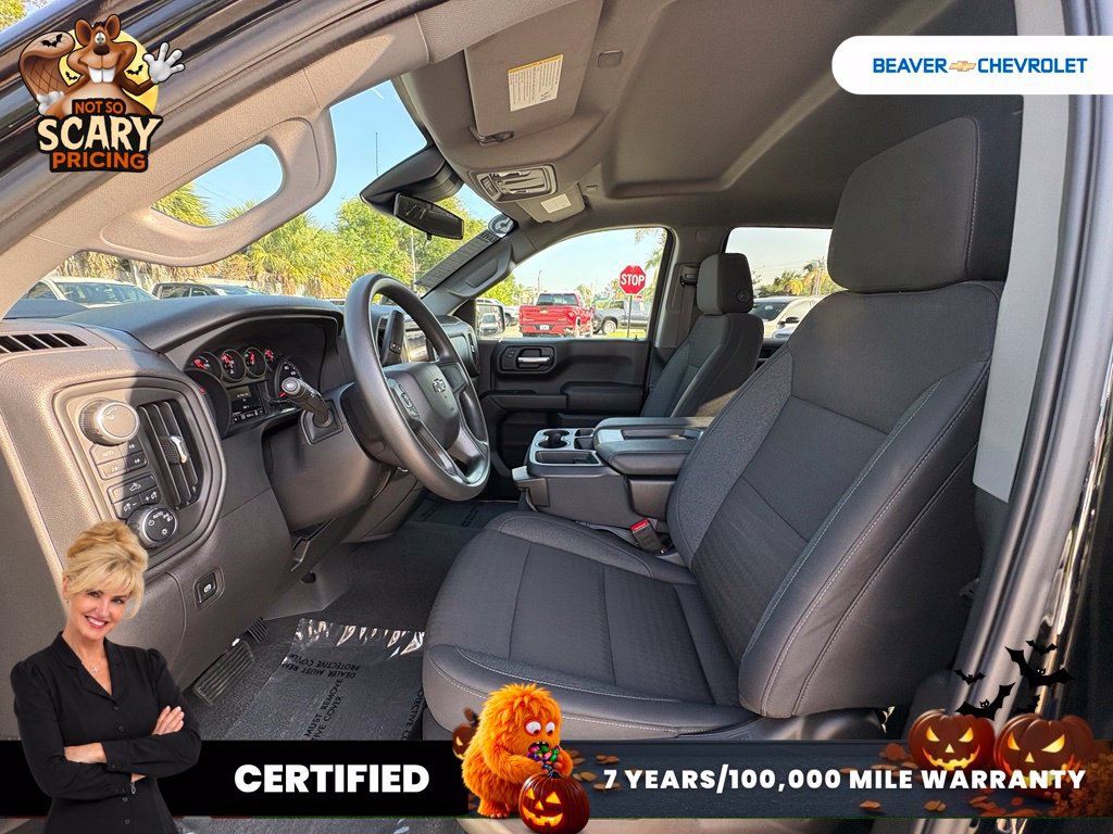 Used 2025 Chevrolet Silverado 1500 Custom Trail Boss w/ Dark Appearance Package AWD/4WD image 13