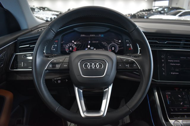 Used 2020 Audi Q8 Prestige AWD/4WD image 21