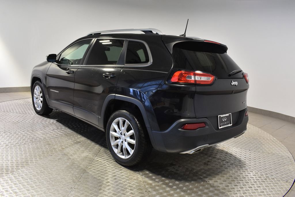 Used 2016 Jeep Cherokee Limited image 9