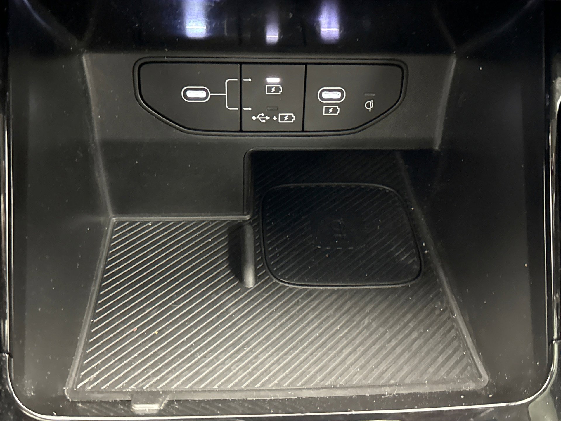 Used 2025 Kia Sorento SX image 17