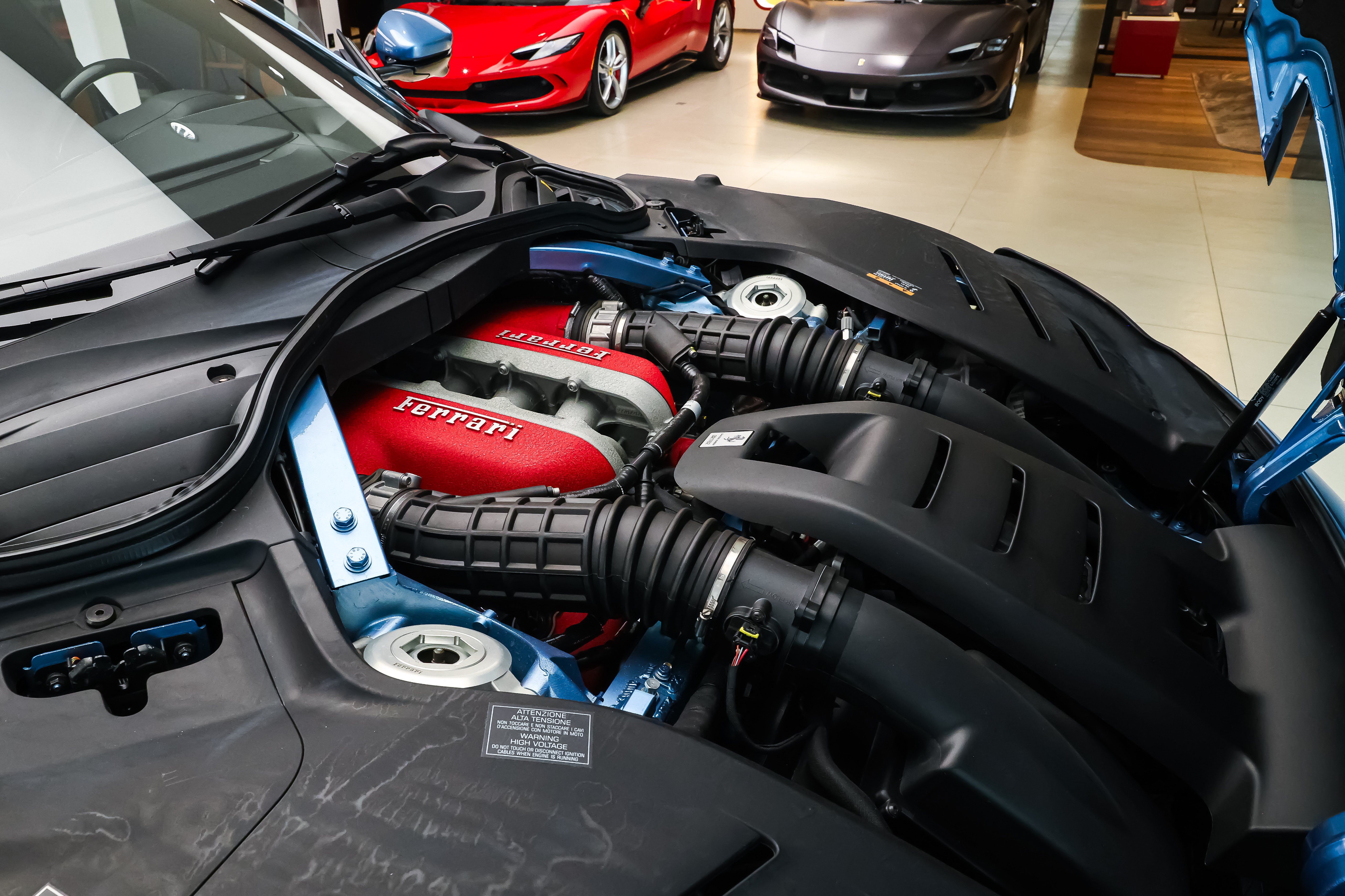 Used 2025 Ferrari Purosangue AWD/4WD image 41