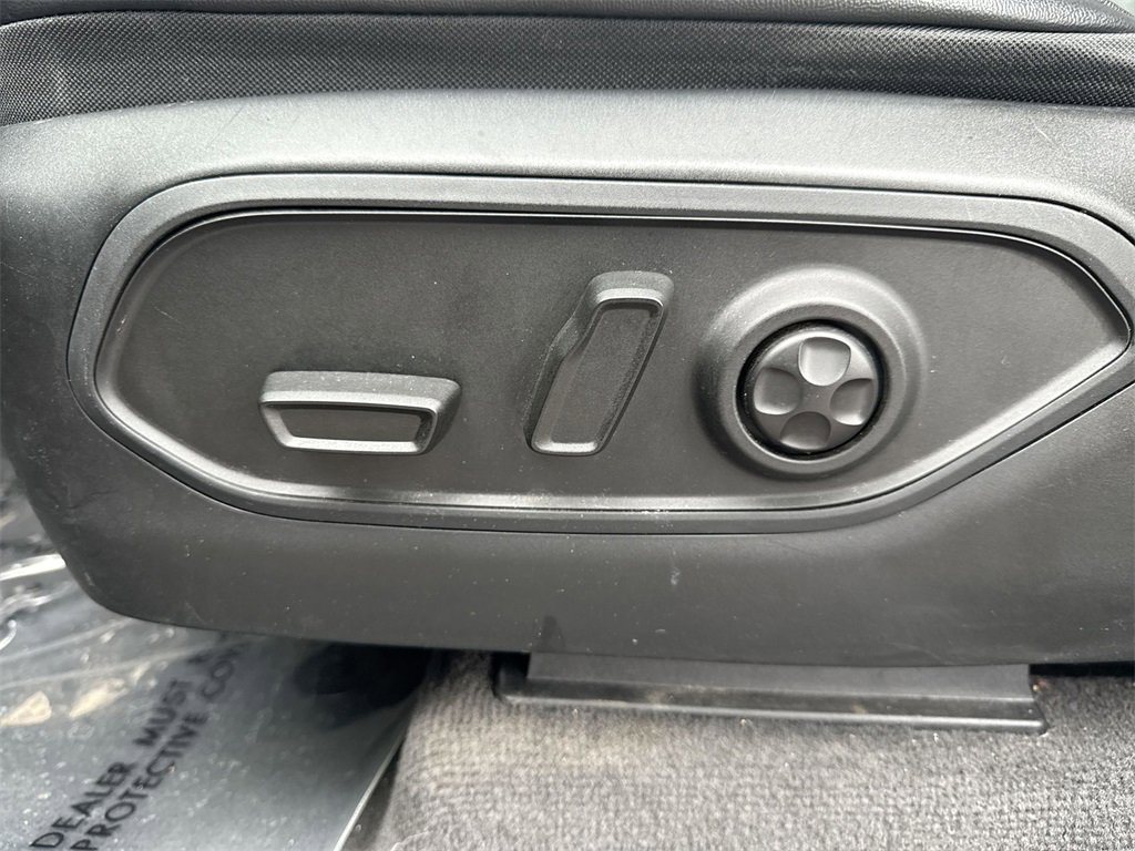 Used 2021 Jeep Grand Cherokee L Limited image 14