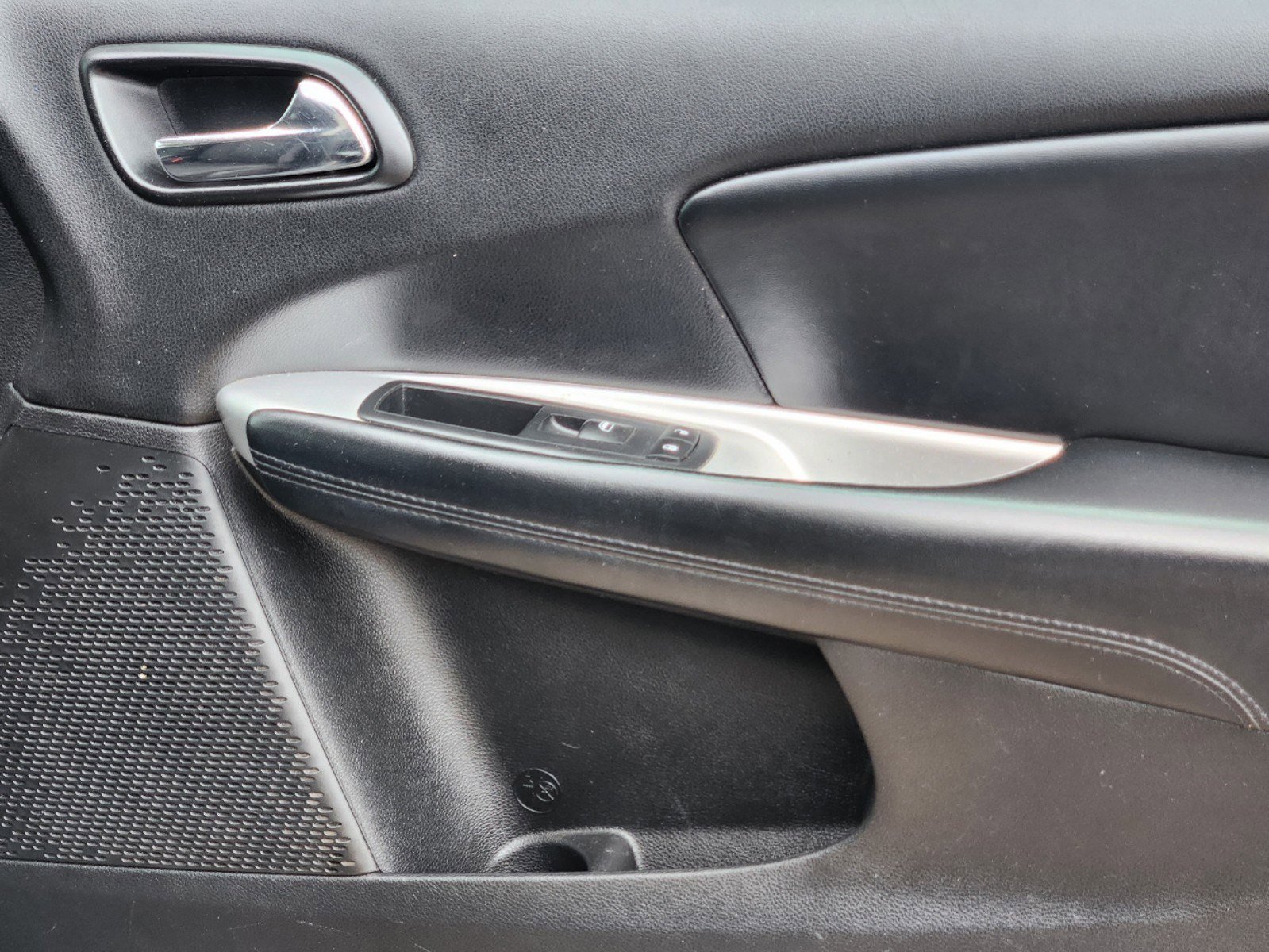 Used 2016 Dodge Journey SXT image 18