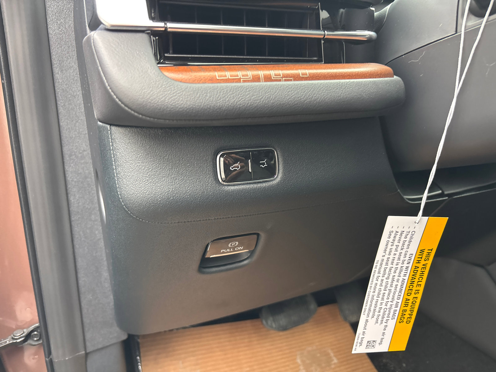 New 2026 Lincoln Navigator L Black Label AWD/4WD image 13