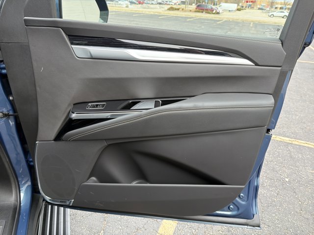 New 2026 Cadillac Escalade ESV Sport w/ Touring Package image 40