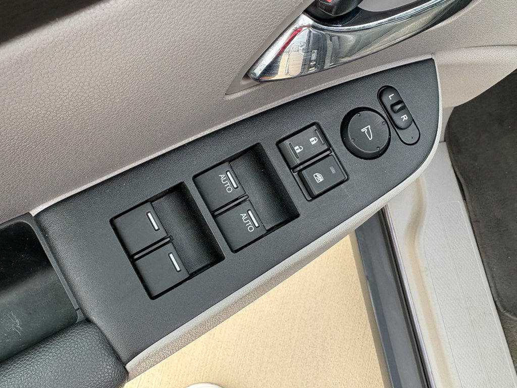 Used 2016 Honda Odyssey EX-L image 11
