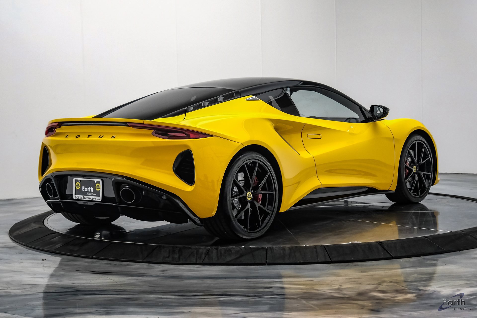 Used 2024 Lotus Emira First Edition image 14