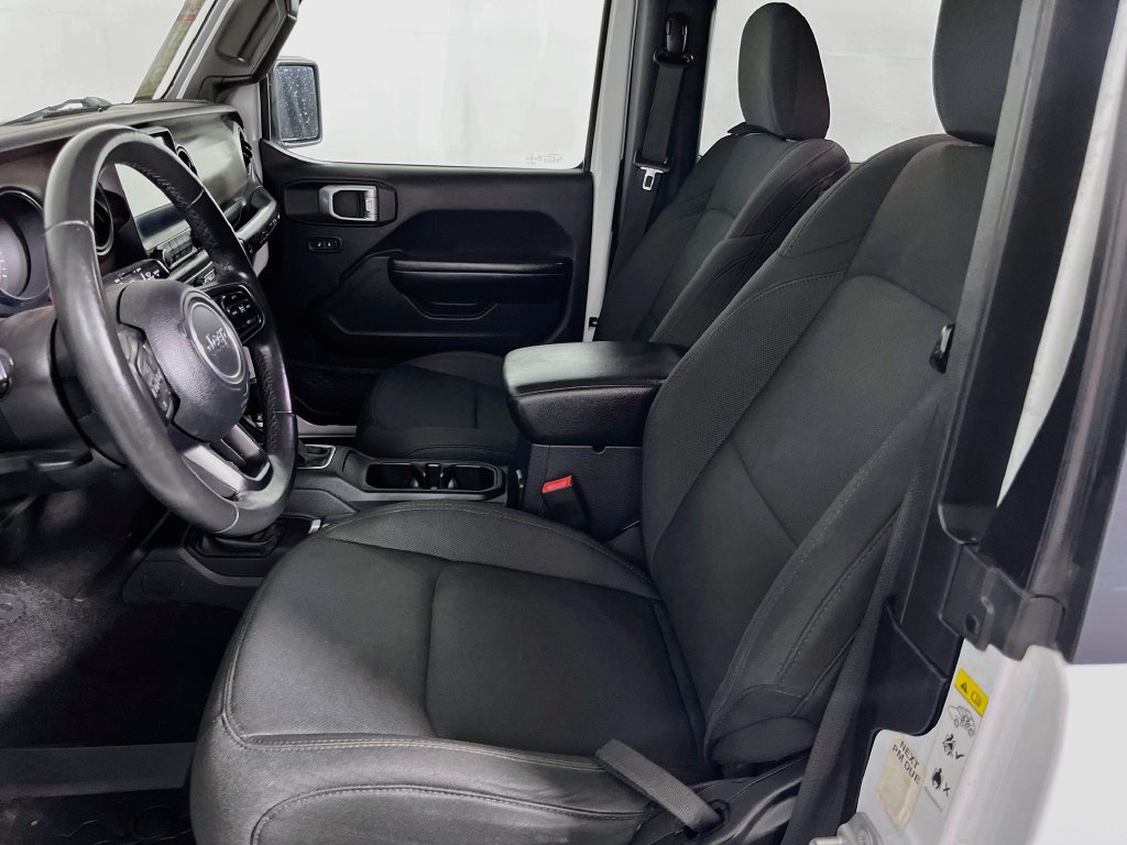 Used 2019 Jeep Wrangler Sport AWD/4WD image 12