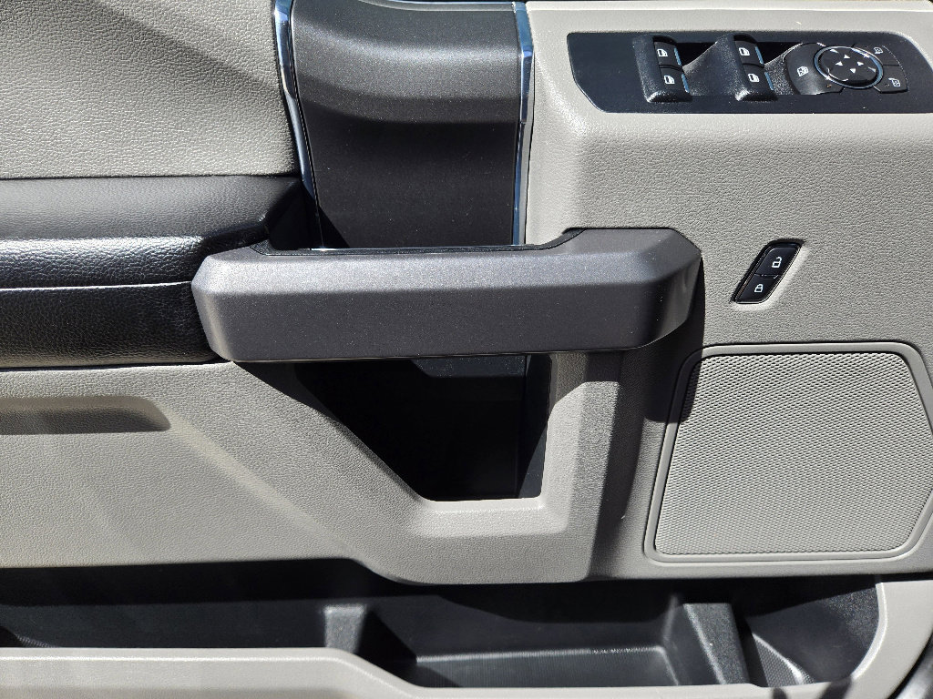 Used 2015 Ford F150 XLT w/ Equipment Group 301A Mid image 24