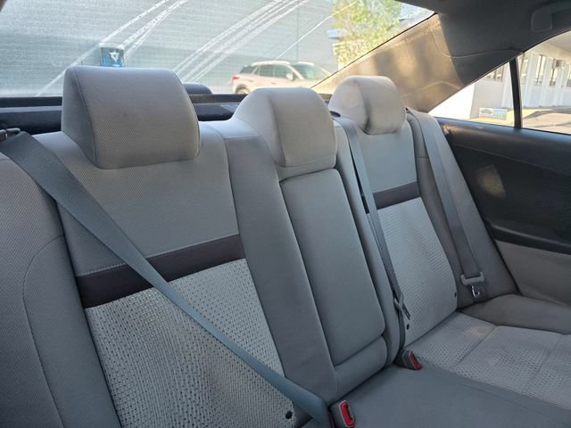 Used 2012 Toyota Camry LE FWD image 16