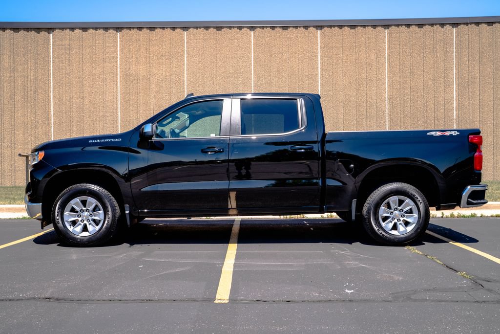 Certified 2025 Chevrolet Silverado 1500 LT AWD/4WD image 14
