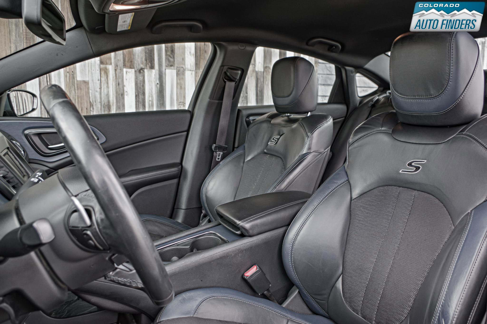 Used 2015 Chrysler 200 S w/ Comfort Group image 12